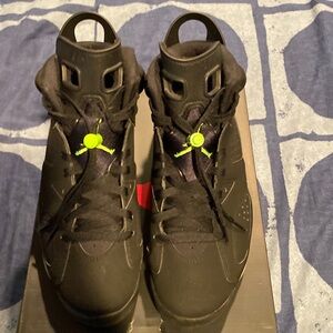 Air Jordan retro 6 electric green size 10